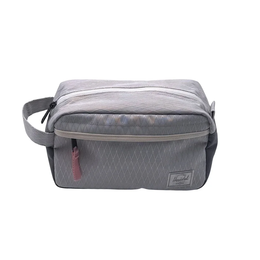Herschel Chapter Travel Kit Toiletry Bag White Gray Diamond Pattern Pink Zipper